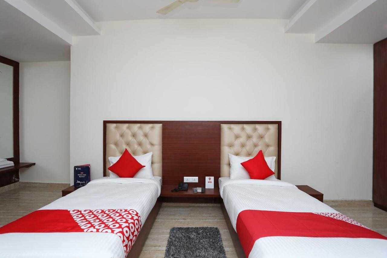 Oyo 19122 Mastana Palace - Varanasi — Photos 2