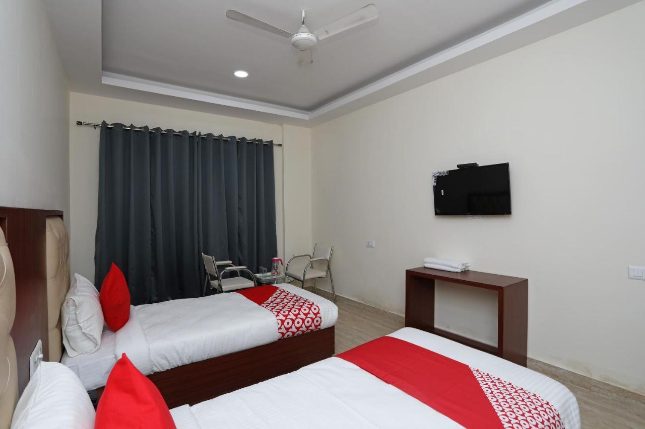Oyo 19122 Mastana Palace - Varanasi — Photos 3